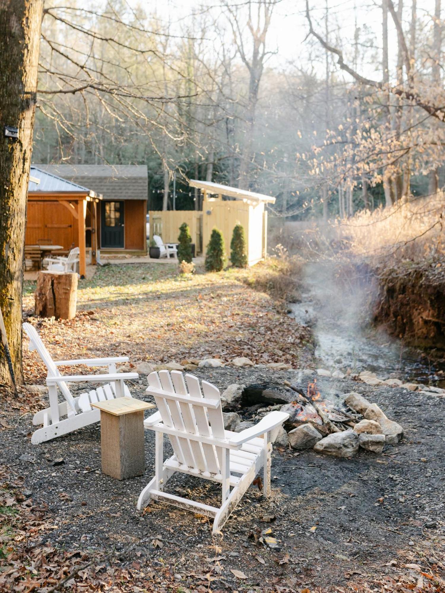 Blythe Shoals Base Camp Hotel Cleveland Kültér fotó